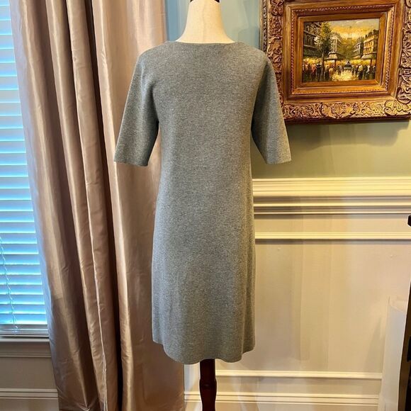NWOT Boden Bow Front Knit Scoop Neck Short Sleeve Sweater Dress Gray US Size 6 - Picture 4 of 4